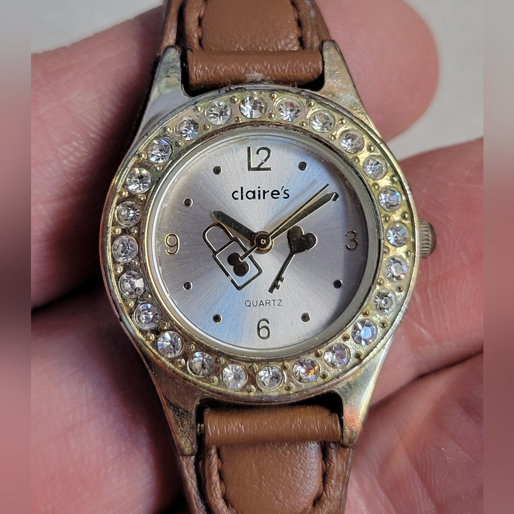 Claire's Ladies heart lock and key watch in great condition